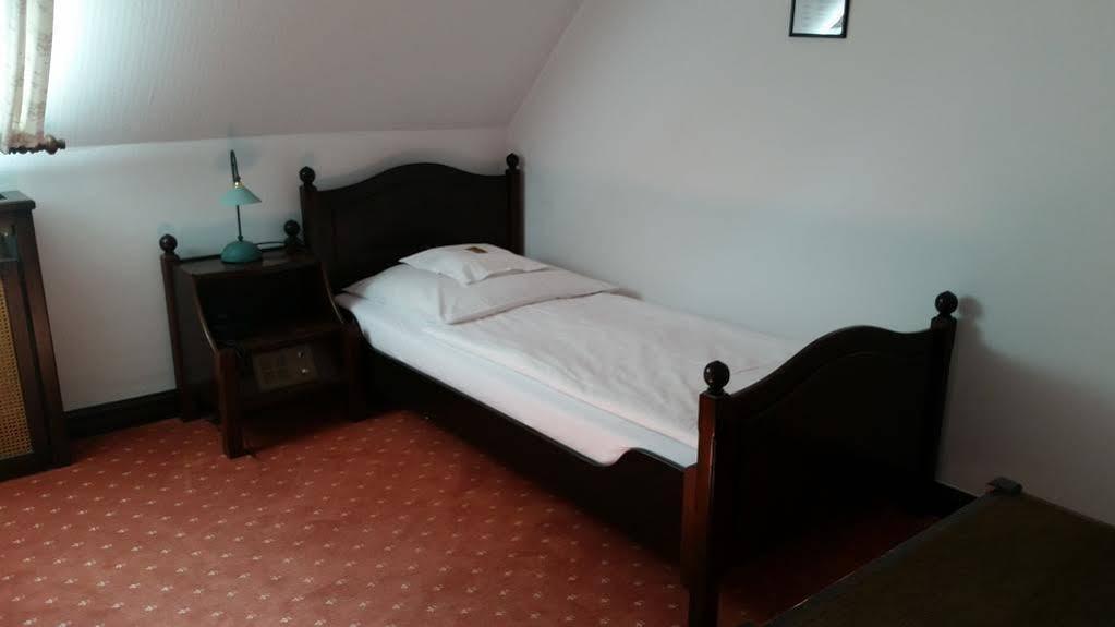 Hotel Zur Traube Moglingen Εξωτερικό φωτογραφία