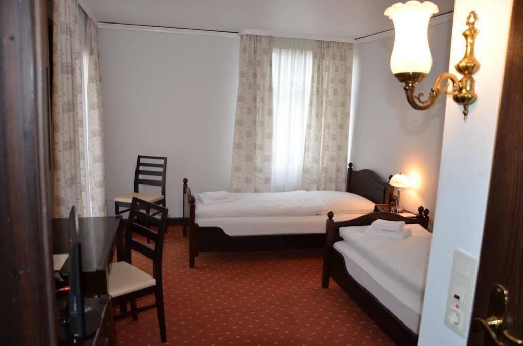 Hotel Zur Traube Moglingen Εξωτερικό φωτογραφία